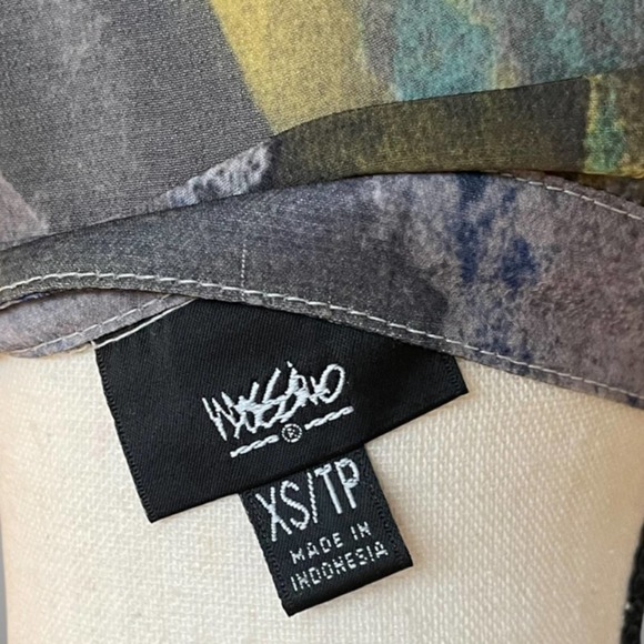 Women's Long Sleeve Multi Color Tunic Blouse with front Zipper Size XS - Picture 7 of 8